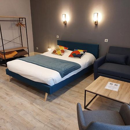 Brit Hotel Roanne - Le Grand Hotel エクステリア 写真