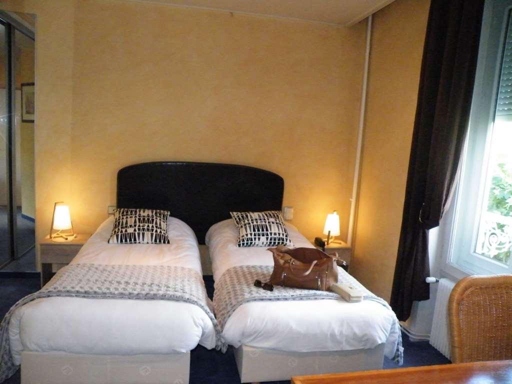 Brit Hotel Roanne - Le Grand Hotel 部屋 写真