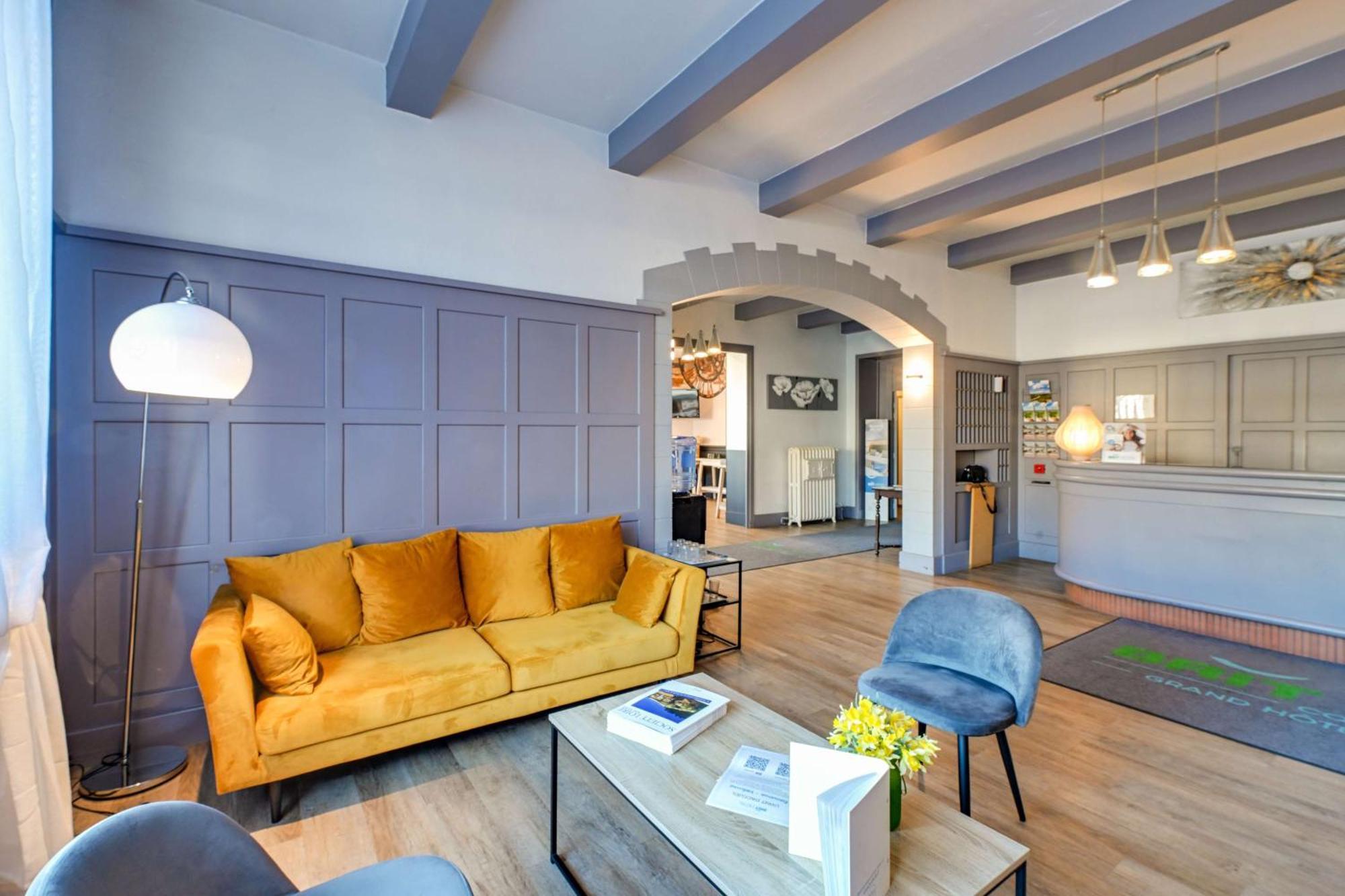 Brit Hotel Roanne - Le Grand Hotel エクステリア 写真