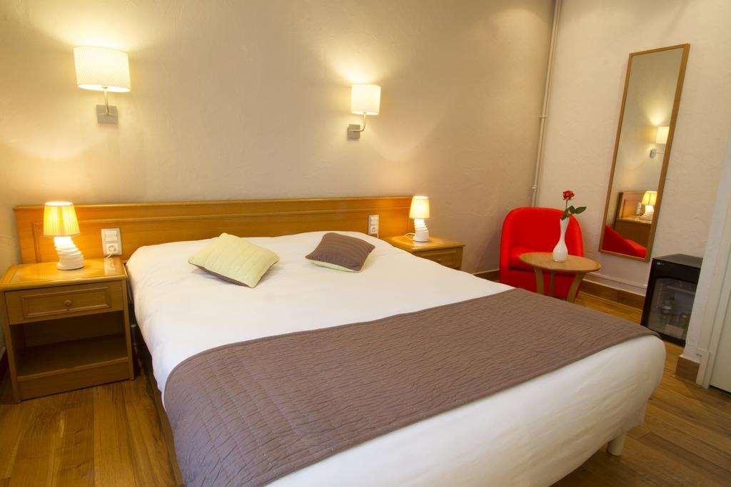 Brit Hotel Roanne - Le Grand Hotel 部屋 写真