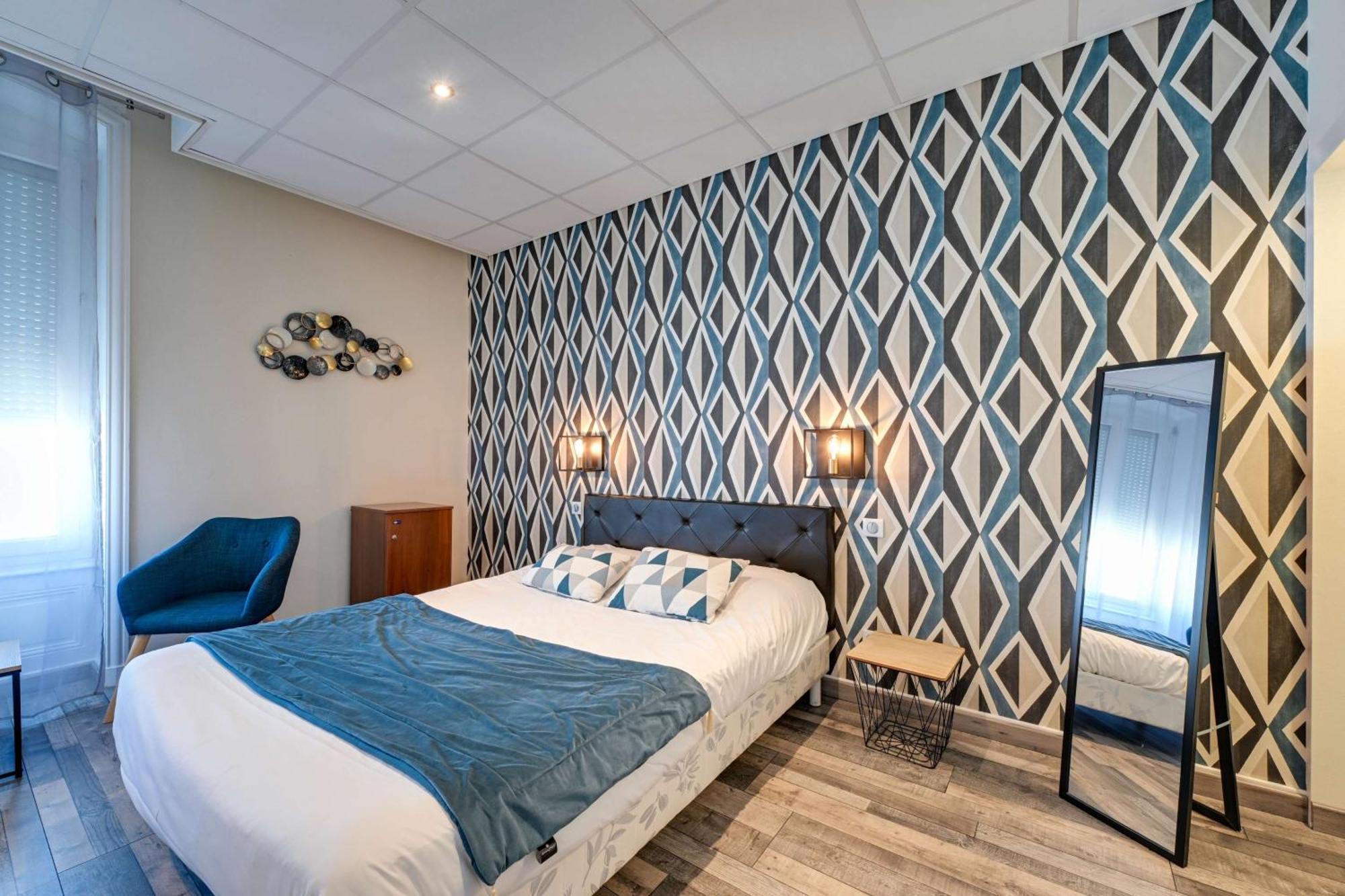 Brit Hotel Roanne - Le Grand Hotel エクステリア 写真