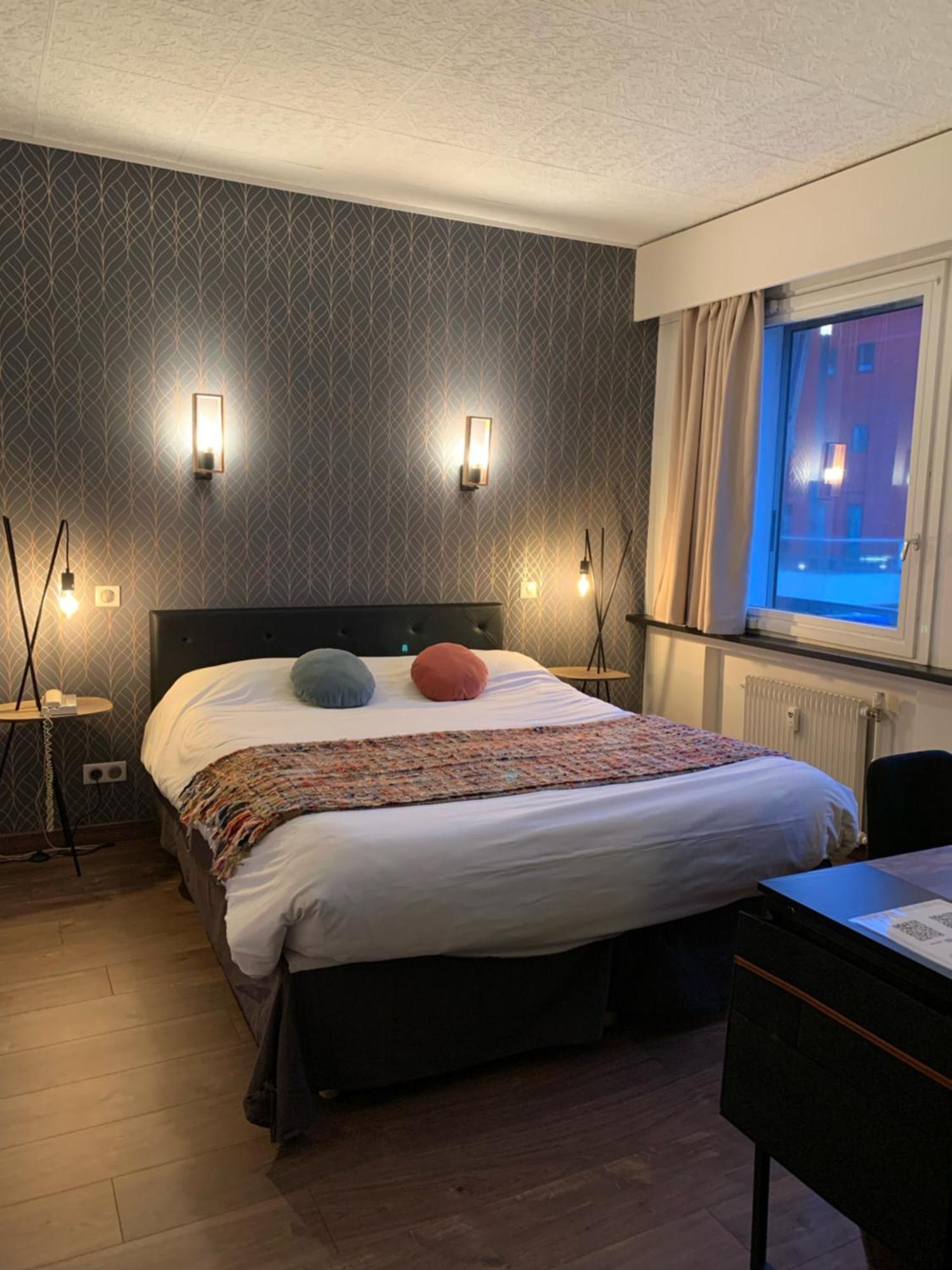 Brit Hotel Roanne - Le Grand Hotel エクステリア 写真