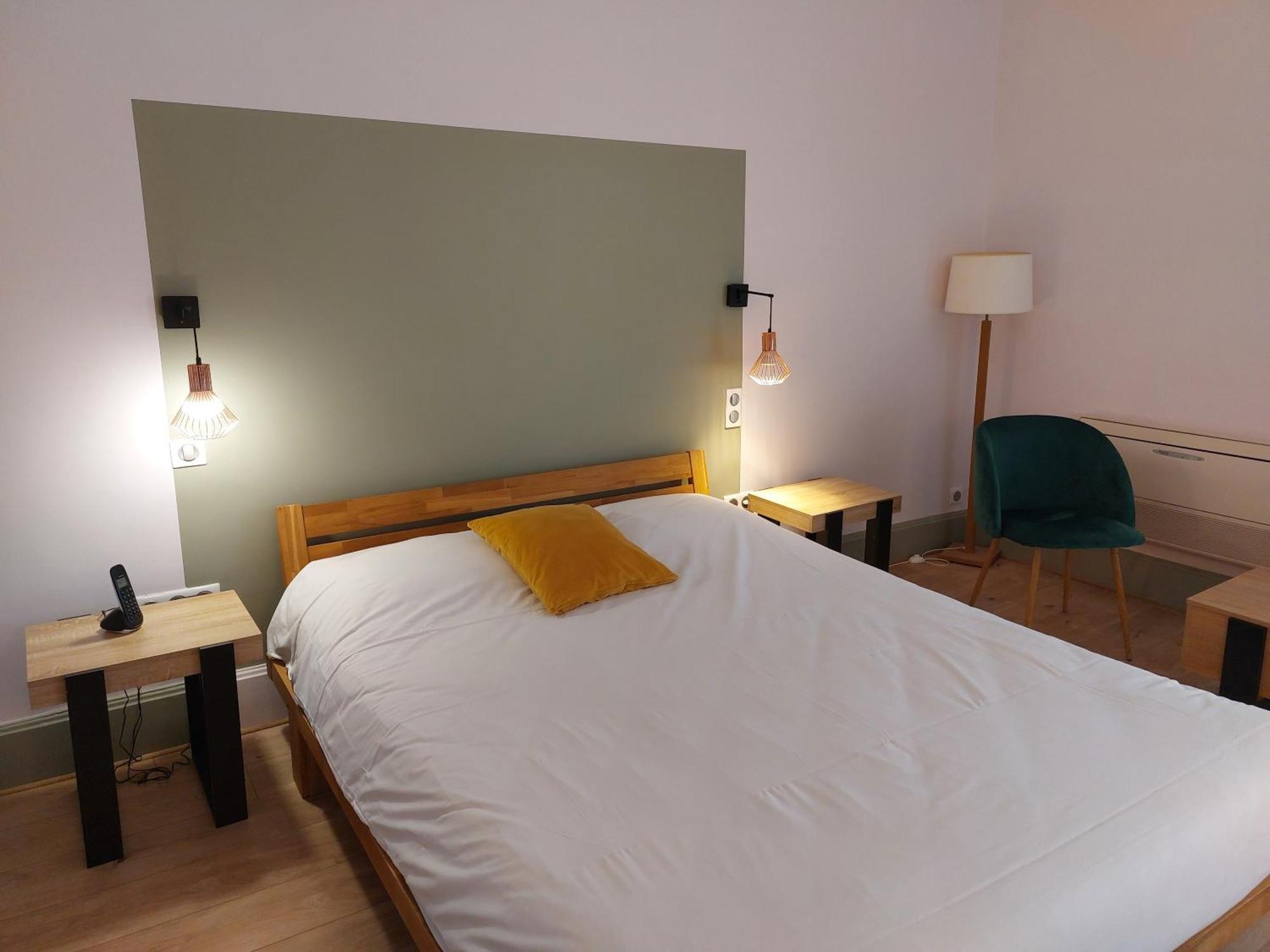 Brit Hotel Roanne - Le Grand Hotel エクステリア 写真