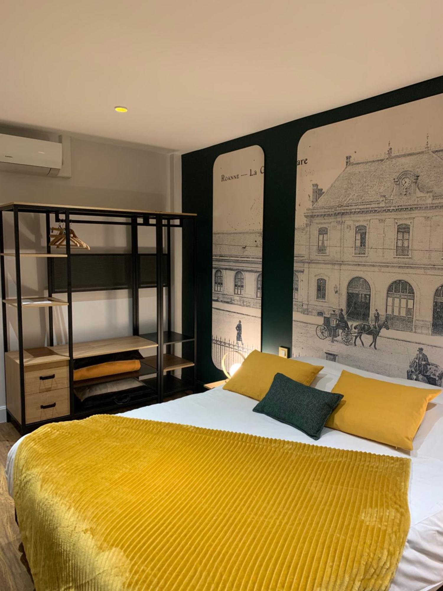 Brit Hotel Roanne - Le Grand Hotel エクステリア 写真