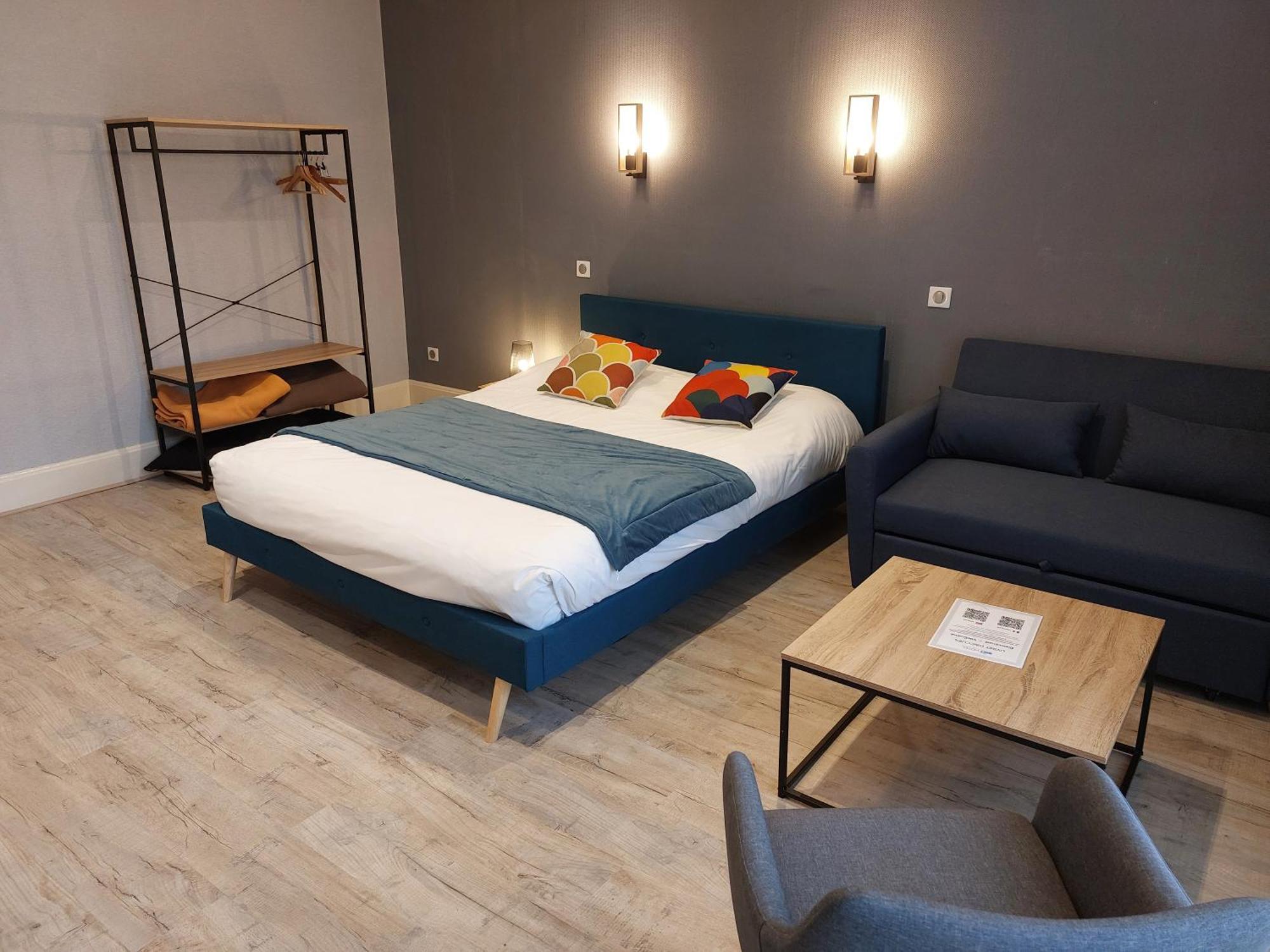 Brit Hotel Roanne - Le Grand Hotel エクステリア 写真