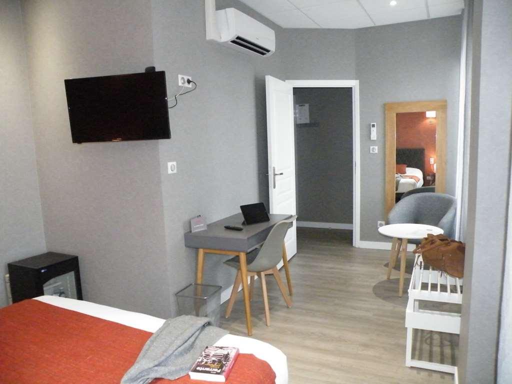 Brit Hotel Roanne - Le Grand Hotel 部屋 写真